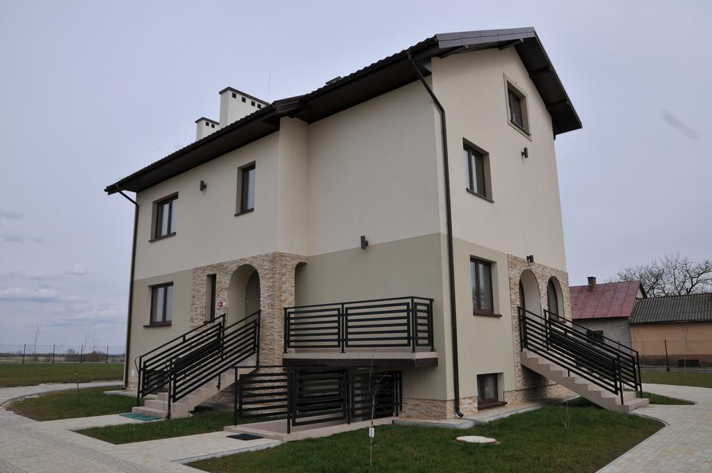 Noclegi Julia Stopnica Pacanow Mietel Экстерьер фото
